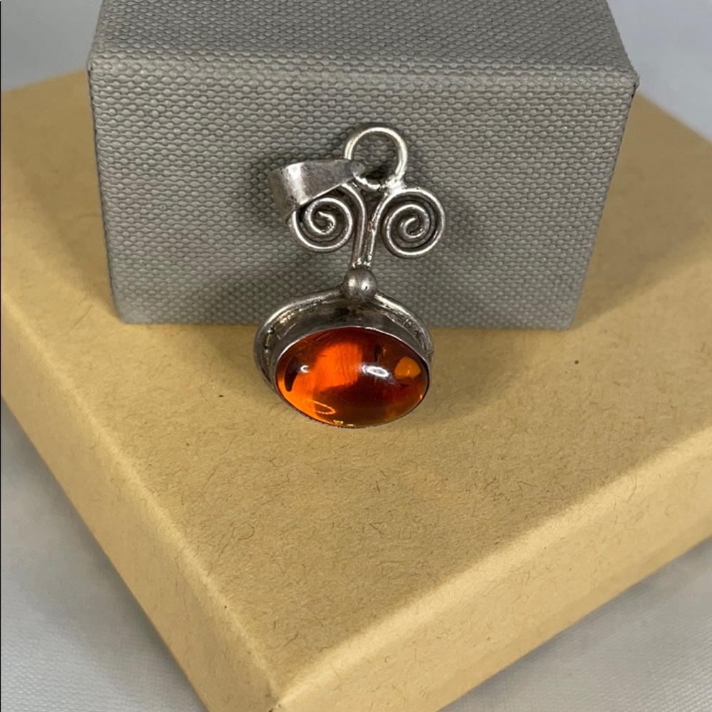 Amber set in 925 Sterling Silver Pendant